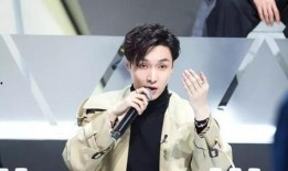 学员爆料张艺兴视频在线,学员爆料背后真相揭秘