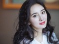 杨幂圈内真实爆料是谁啊,娱乐圈内幕大曝光，究竟是谁的爆料引发热议？