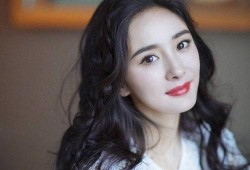 杨幂圈内真实爆料是谁啊,娱乐圈内幕大曝光，究竟是谁的爆料引发热议？