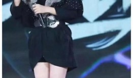 明星恋情新爆料视频,明星恋情新视频曝光，甜蜜瞬间引网友热议