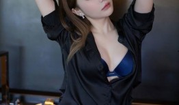 吃瓜网红照片高清图片女